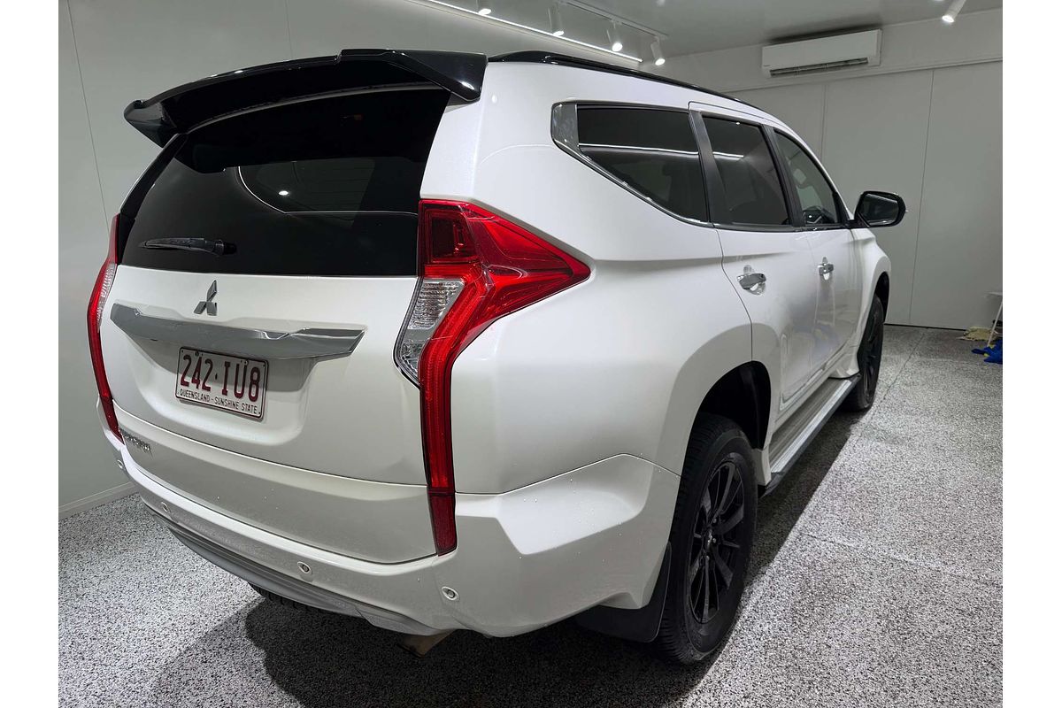 2019 Mitsubishi Pajero Sport Black Edition QE