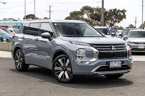 2025 Mitsubishi Outlander Exceed ZM