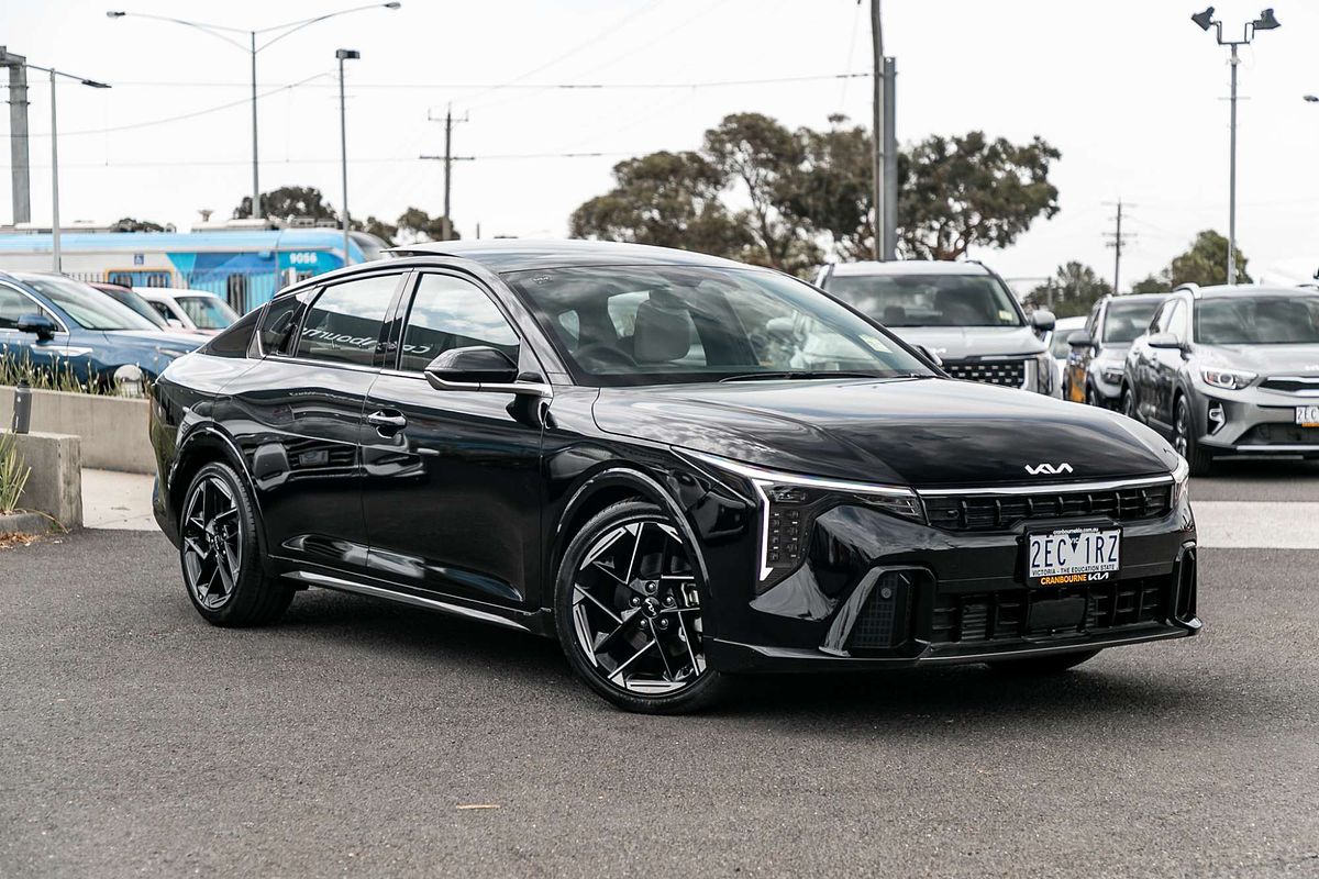 2025 Kia K4 GT-Line CL4m