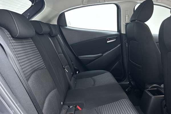 2018 Mazda 2 Maxx DJ Series thumb-11