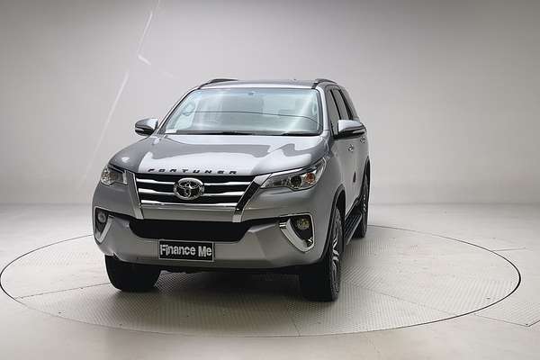 2016 Toyota Fortuner GXL GUN156R thumb-2