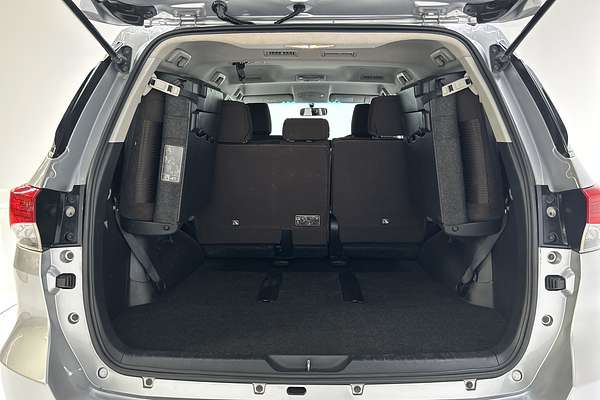 2016 Toyota Fortuner GXL GUN156R thumb-20