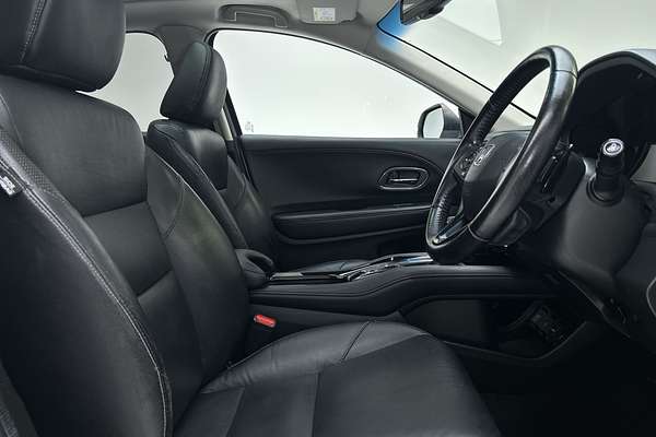 2015 Honda HR-V VTi-L thumb-12