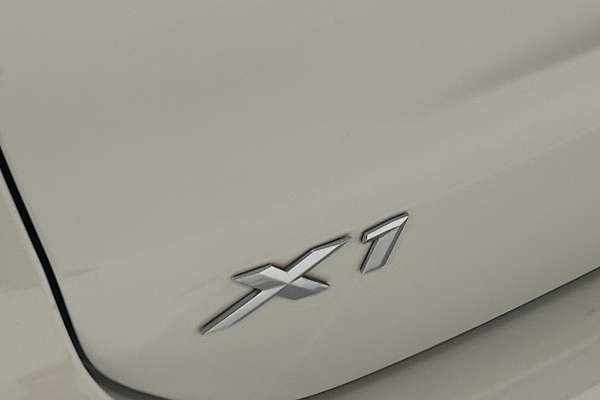 2019 BMW X1 sDrive20i F48 thumb-21