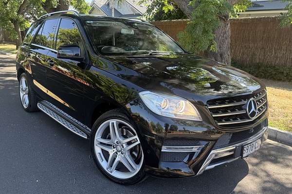 2013 Mercedes-Benz M-Class ML250 BlueTEC W166