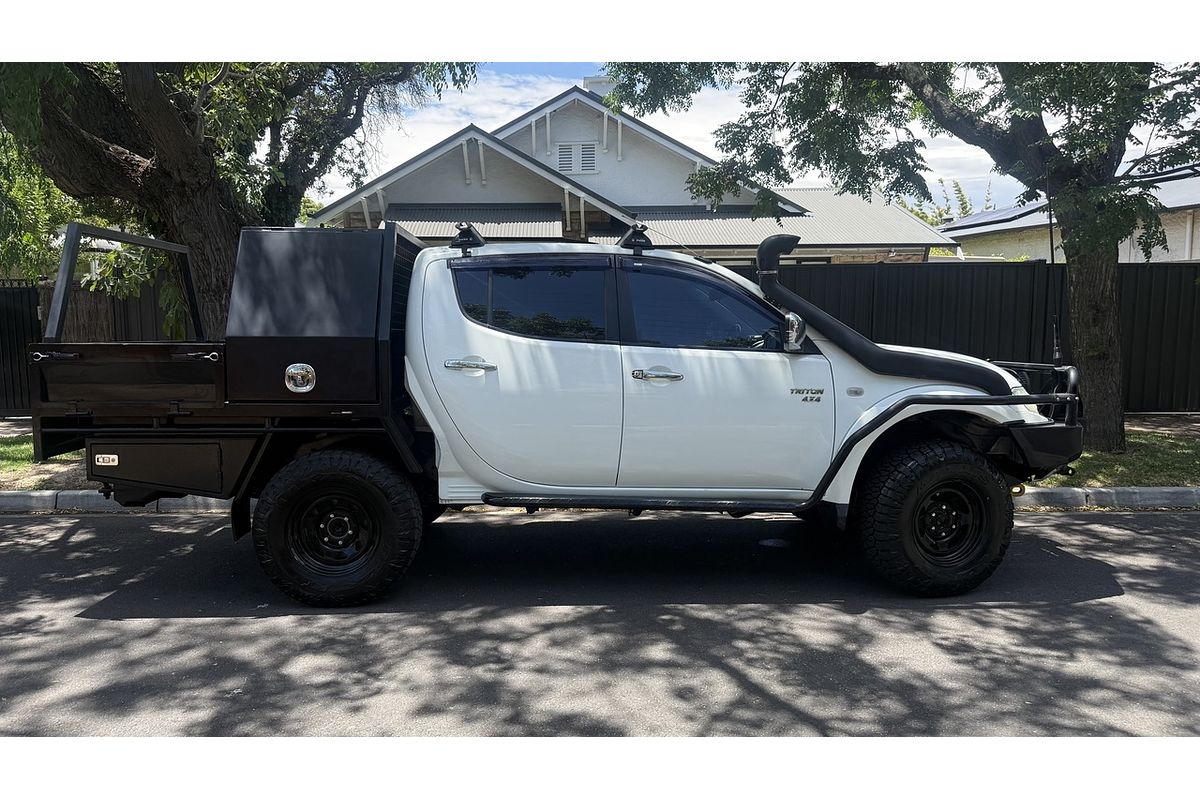 2011 Mitsubishi Triton GLX-R MN 4X4