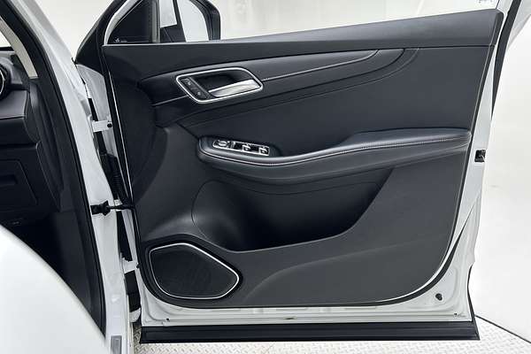 2022 MG HS Vibe SAS23 thumb-18