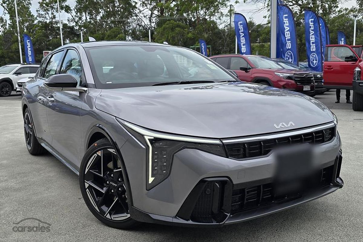 2025 Kia K4 GT-Line CL4m