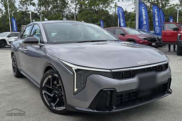 2025 Kia K4 GT-Line CL4m