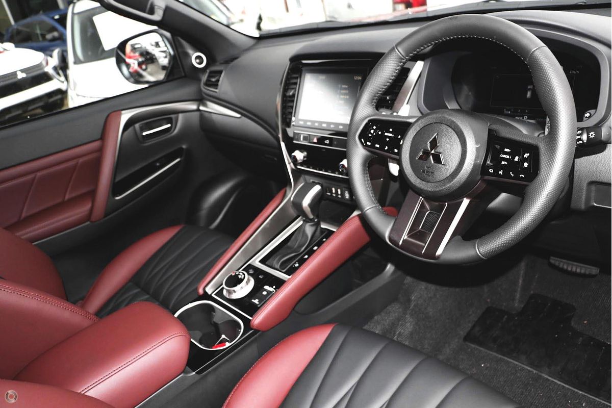 2024 Mitsubishi Pajero Sport GSR QG