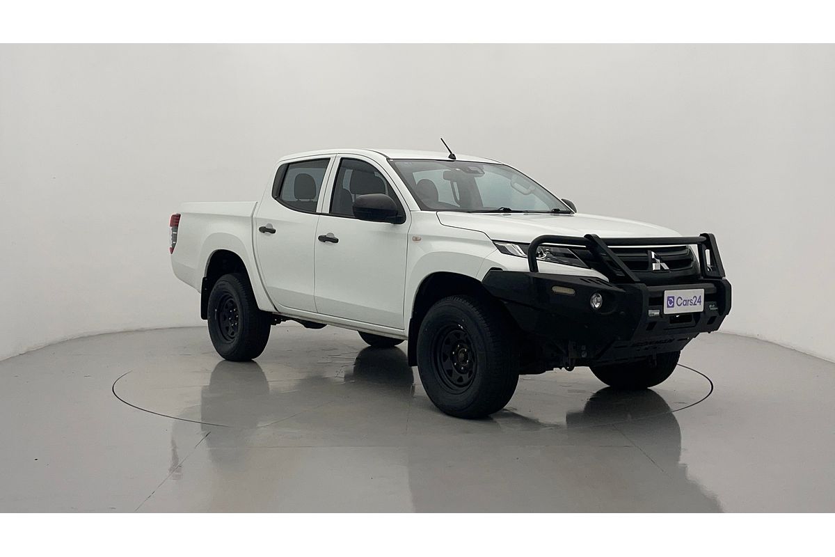 2018 Mitsubishi Triton GLX MR 4X4