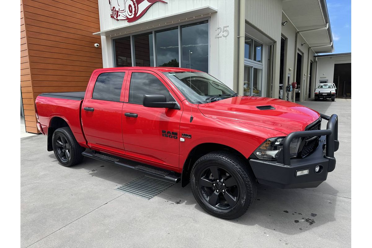 2023 RAM 1500 Express DS  SWB