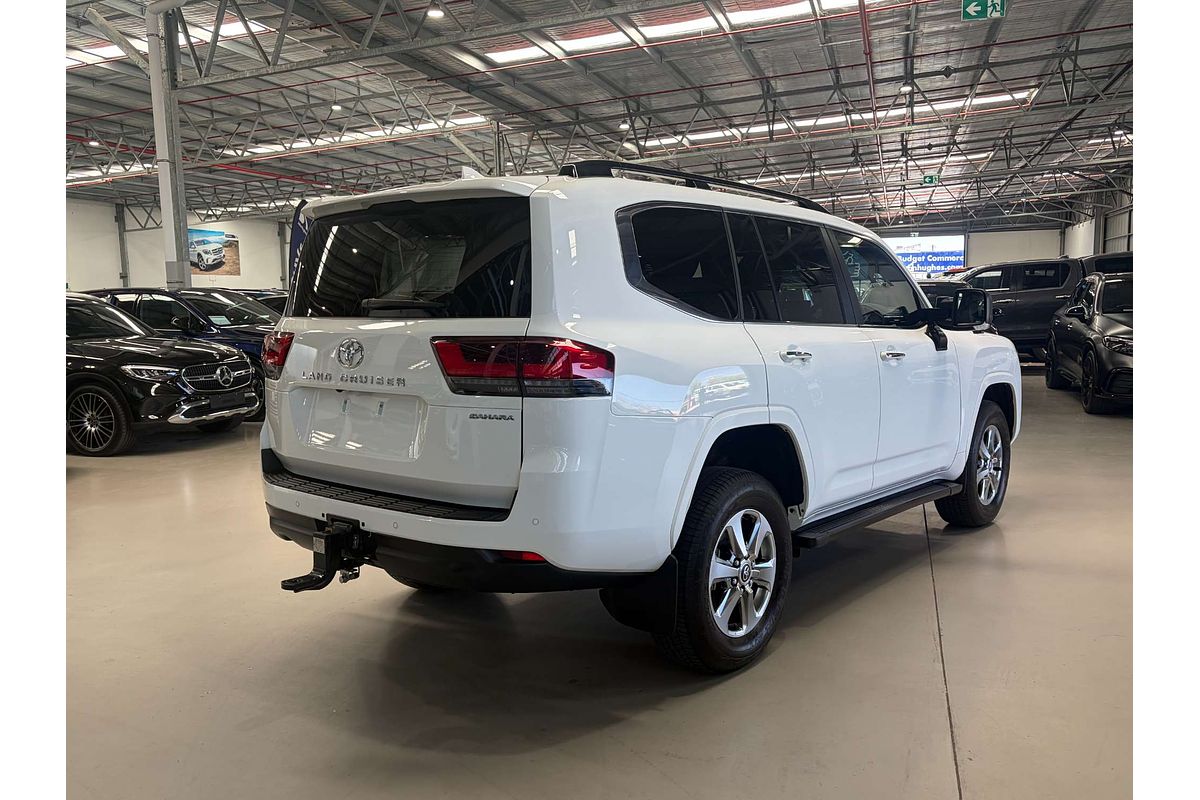 2024 Toyota Landcruiser Sahara FJA300R