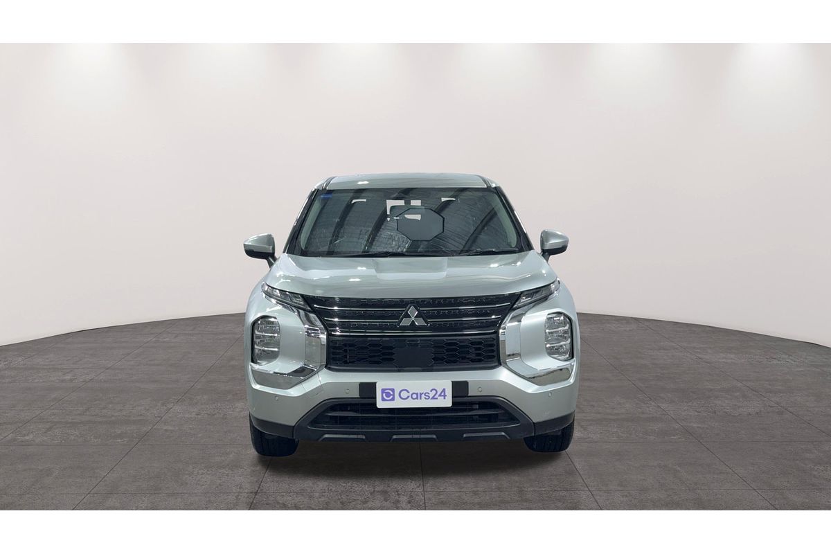 2024 Mitsubishi Outlander ES ZM