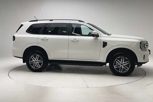 2025 Ford Everest Trend 2.0L thumb-3