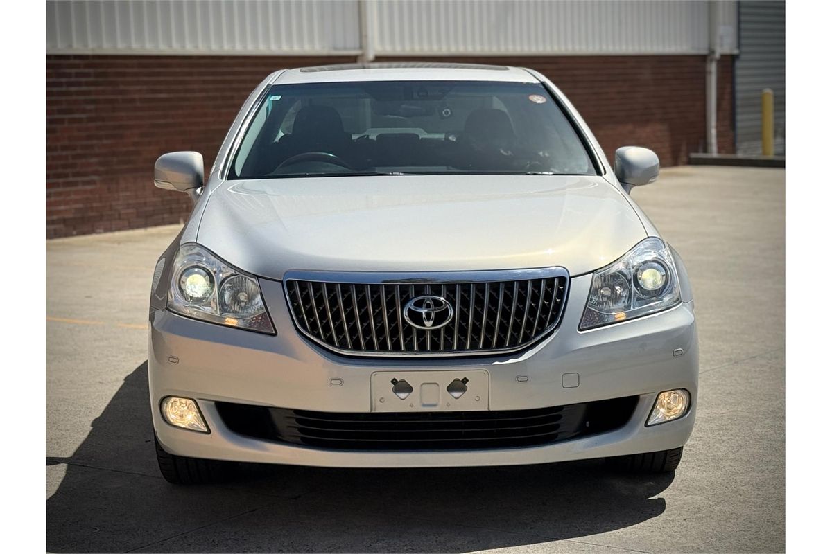 2009 Toyota Crown A Type L Package URS206