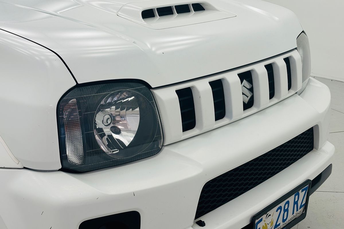 2014 Suzuki Jimny Sierra SN413 T6
