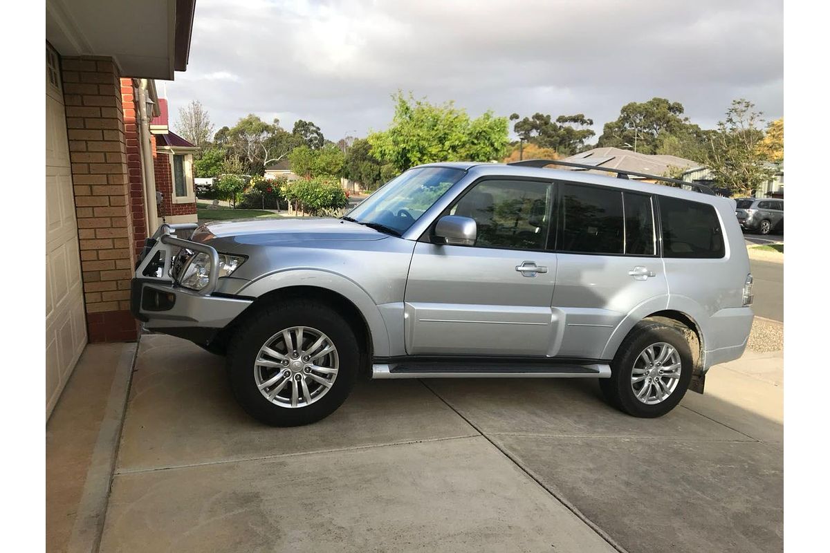 2014 Mitsubishi Pajero VR-X NW