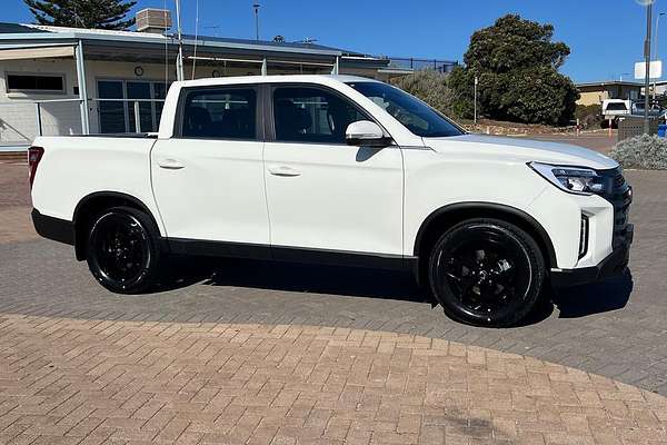 2024 SsangYong Musso Ultimate Q261 4X4 thumb-6