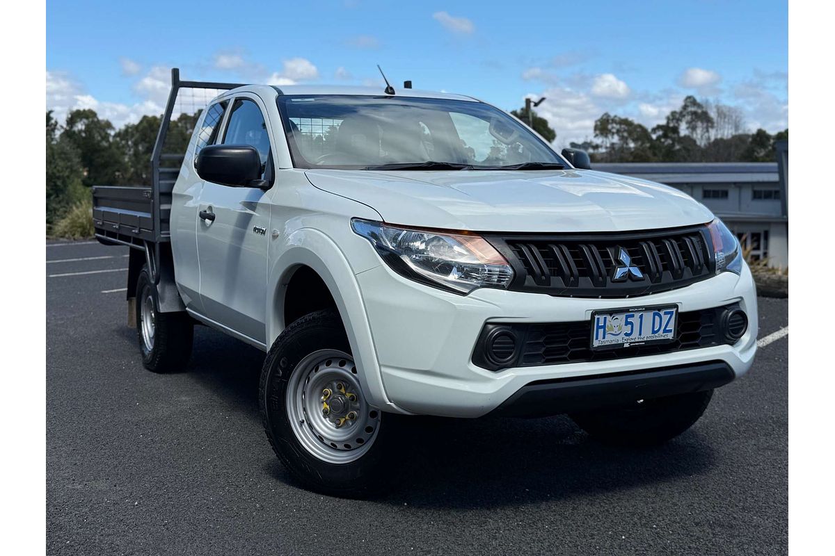 2017 Mitsubishi Triton GLX MQ 4X4