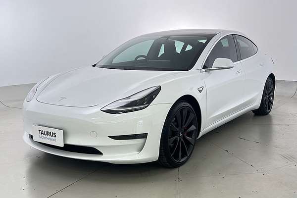 2019 Tesla Model 3 Performance thumb-0