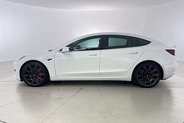 2019 Tesla Model 3 Performance thumb-1