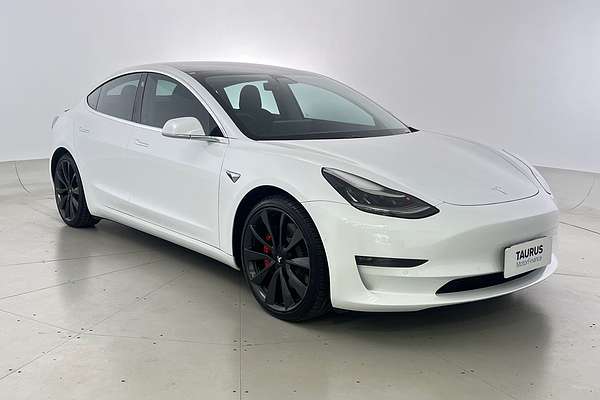 2019 Tesla Model 3 Performance thumb-6
