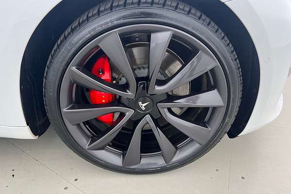 2019 Tesla Model 3 Performance thumb-21