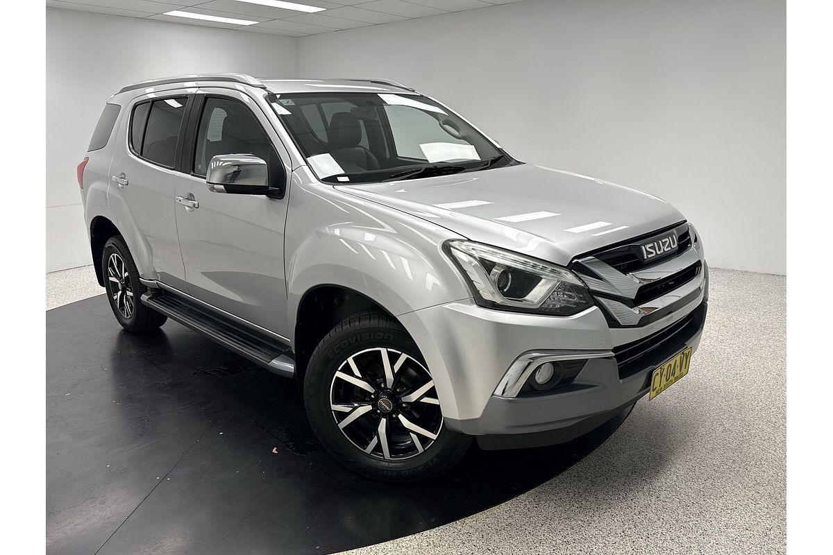 2020 Isuzu MU-X LS-T