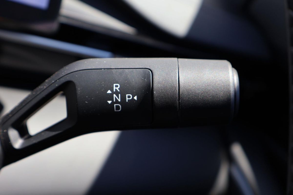 2025 Geely Starray EM-i Complete P145