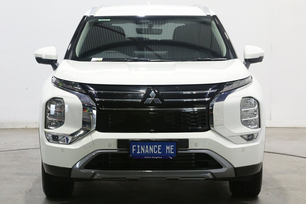 2025 Mitsubishi Outlander LS ZM