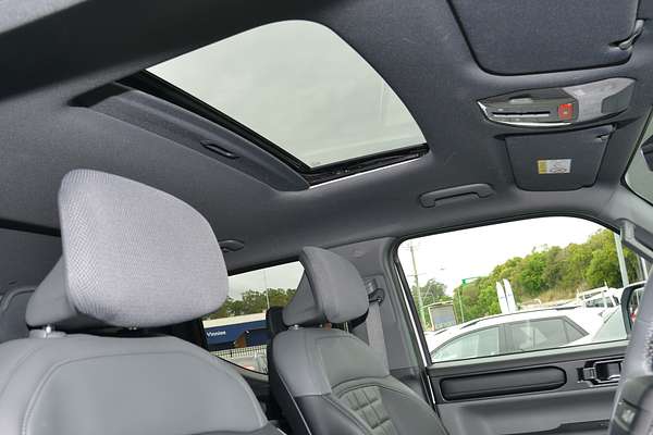 2025 Kia Tasman X-Pro TK 4X4 thumb-10