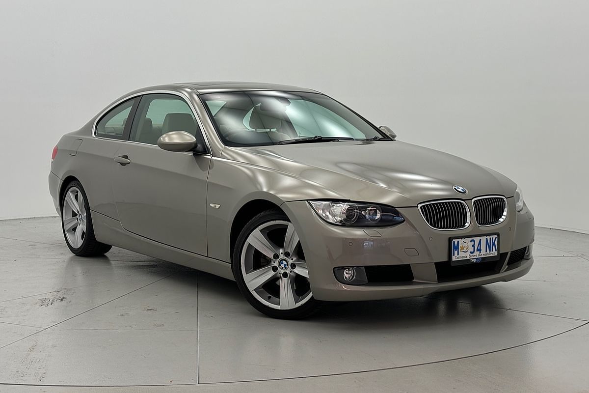 2008 BMW 3 323i E92
