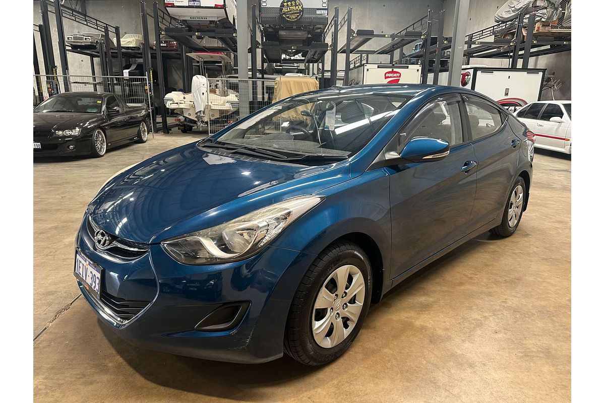 2013 Hyundai Elantra Active MD2