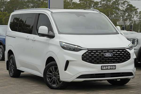 2025 Ford Tourneo Titanium X AV SWB