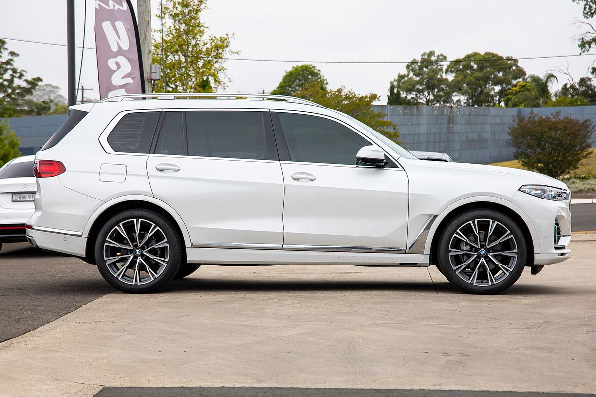 2020 BMW X7 xDrive30d G07