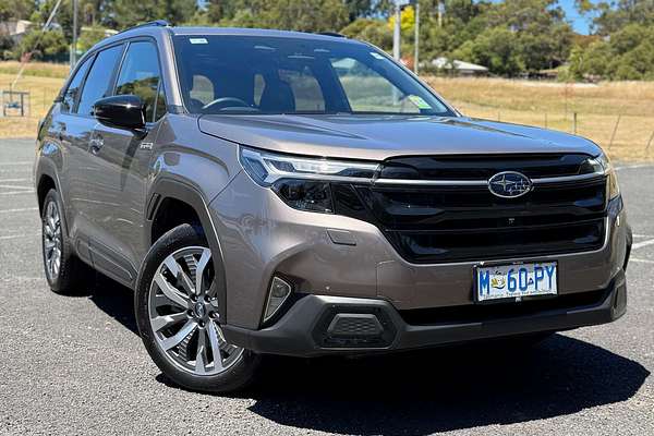 2025 Subaru Forester Hybrid Touring S6