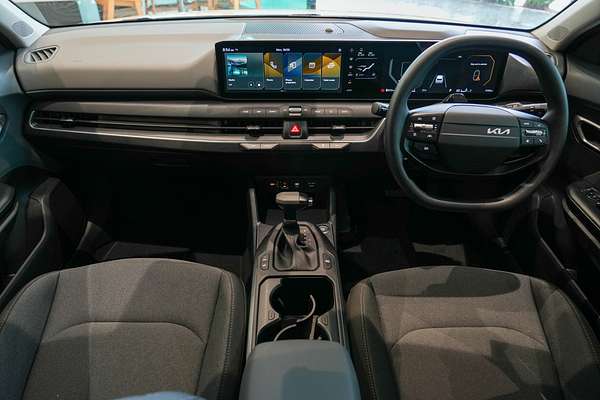 2025 Kia K4 S CL4m thumb-16