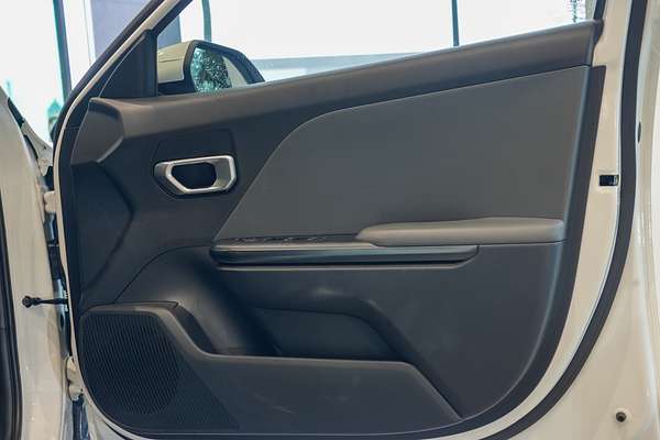 2025 Kia K4 S CL4m thumb-15