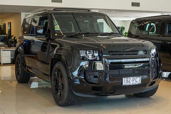 2025 Land Rover Defender 110 P400e X-Dynamic SE L663