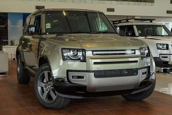 2025 Land Rover Defender 110 P400e X-Dynamic SE L663