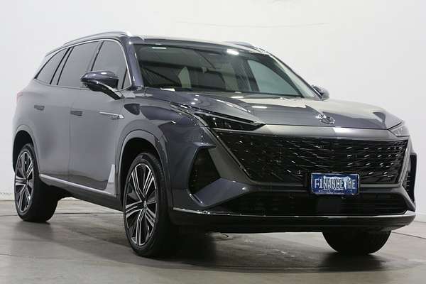 2025 MG QS Essence IS31