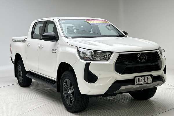 2024 Toyota Hilux SR GUN126R 4X4