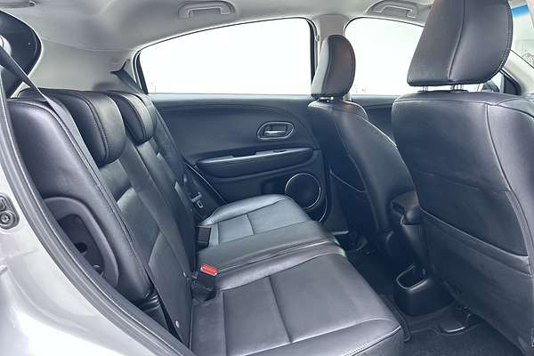 2015 Honda HR-V VTi-S thumb-11