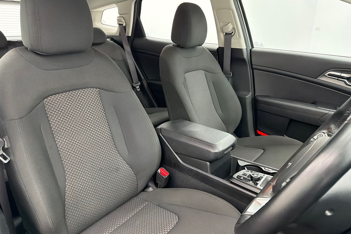 2024 Kia Sportage S NQ5