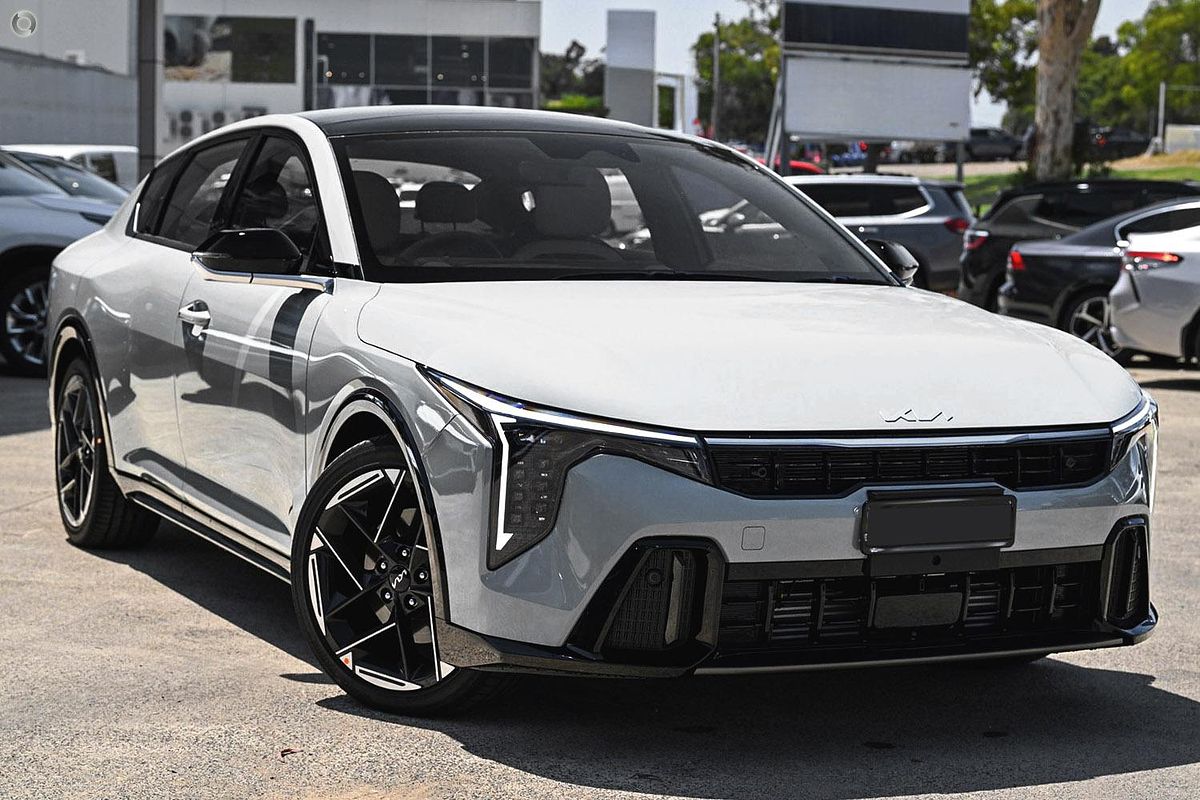 2025 Kia K4 GT-Line CL4m