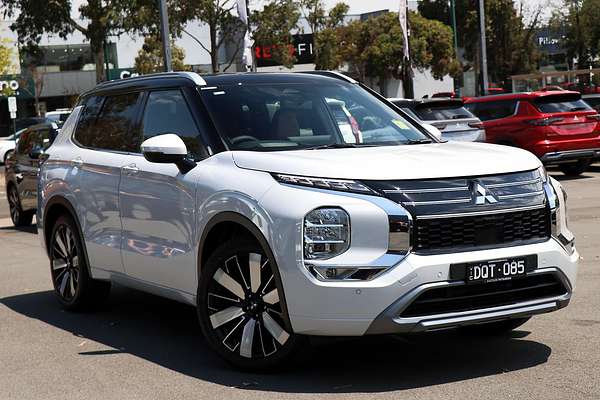 2025 Mitsubishi Outlander Exceed Tourer ZM