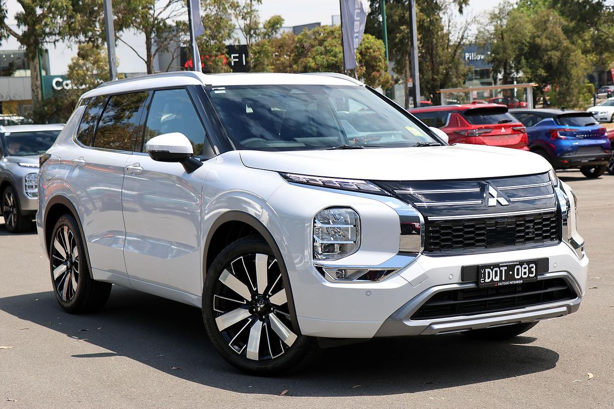 2025 Mitsubishi Outlander Exceed ZM