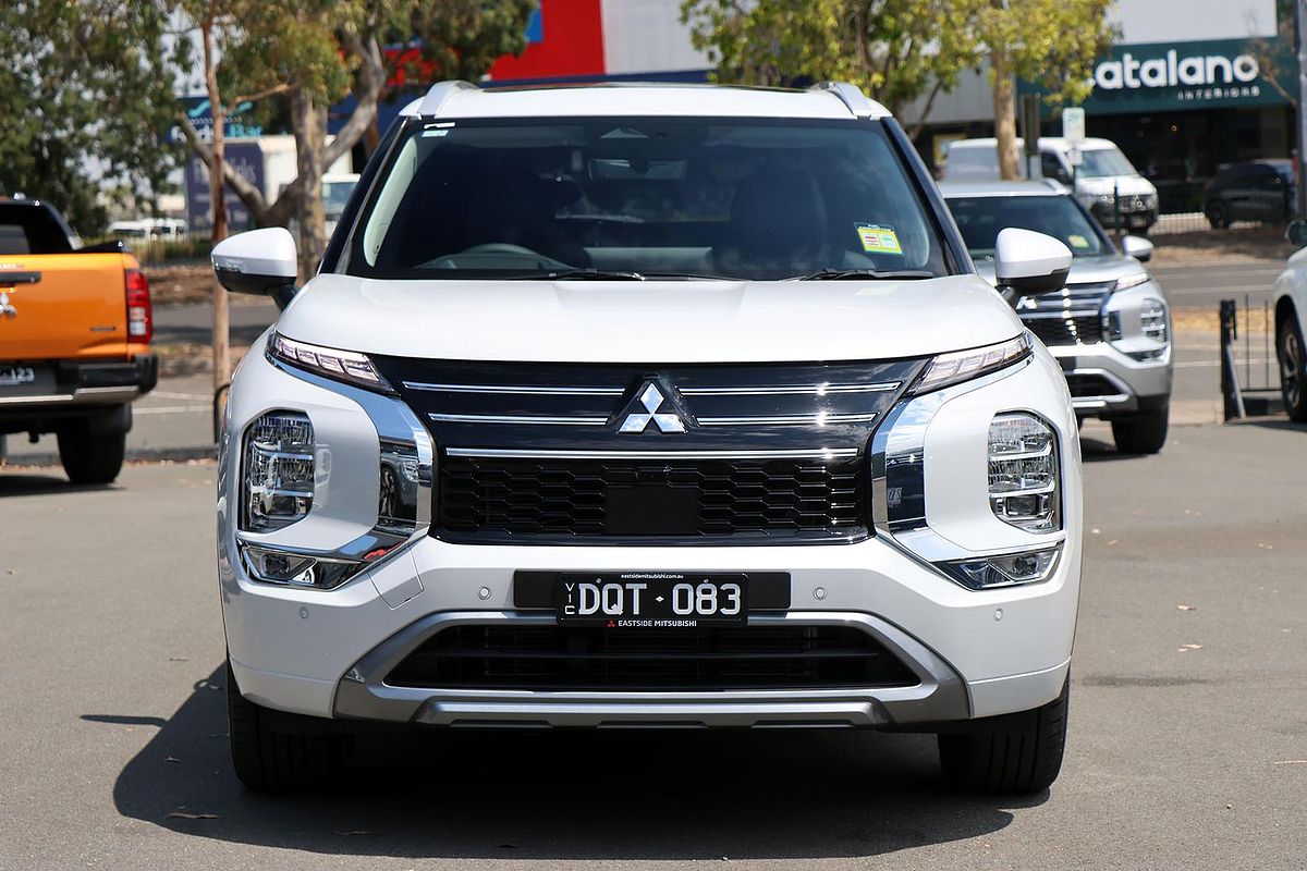 2025 Mitsubishi Outlander Exceed ZM