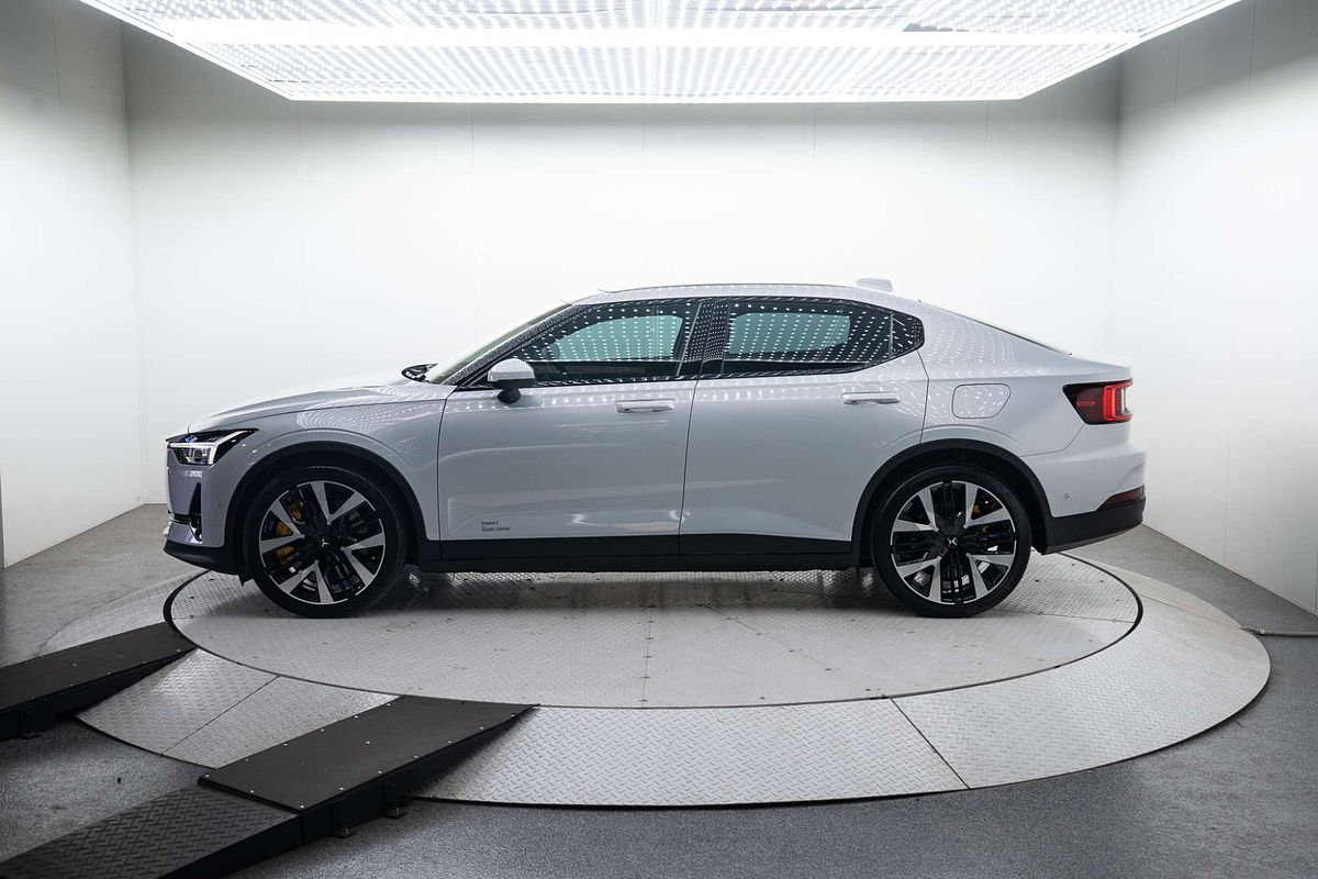 2024 Polestar 2 Long range Dual motor w/Performance Pack